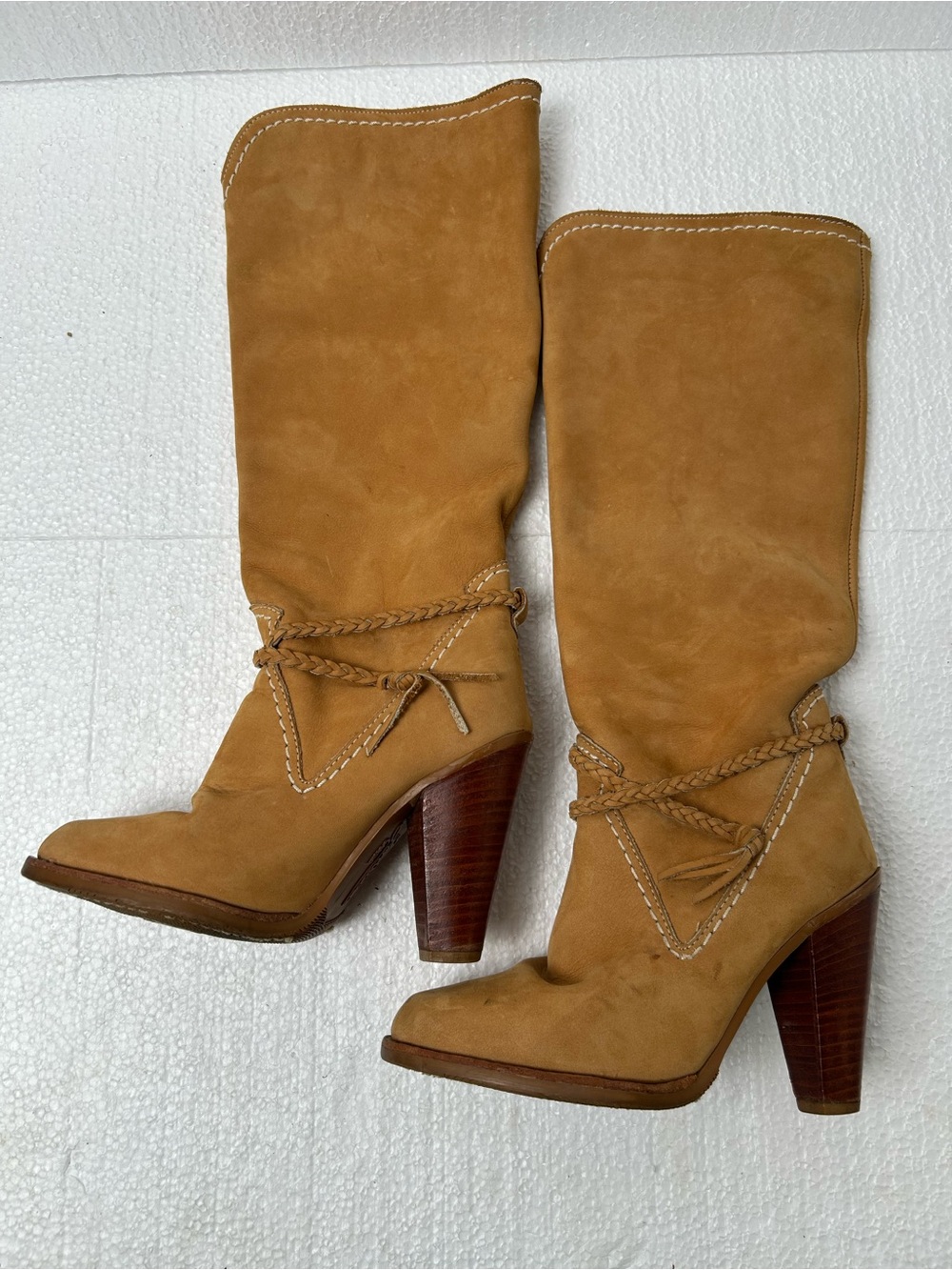 Zodiac Camel Suede leather Heeled Boots size 5